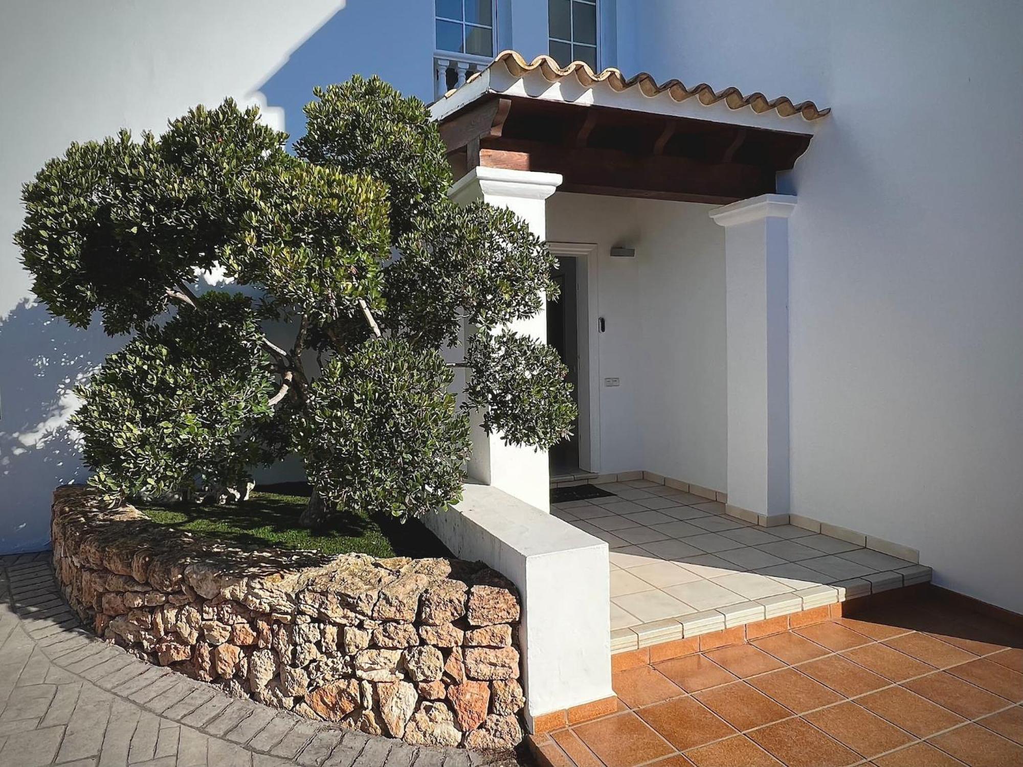 Inibiza - Oasis Sant Jordi de ses Salines