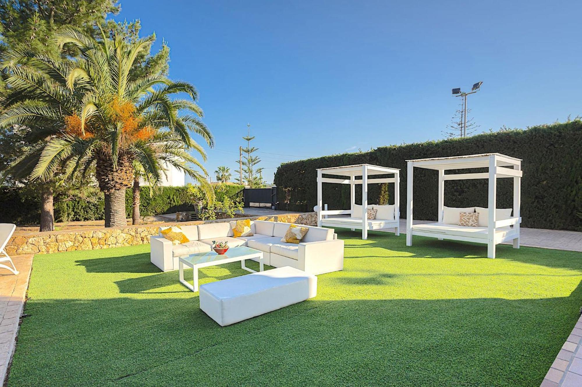 Inibiza - Oasis Sant Jordi de ses Salines